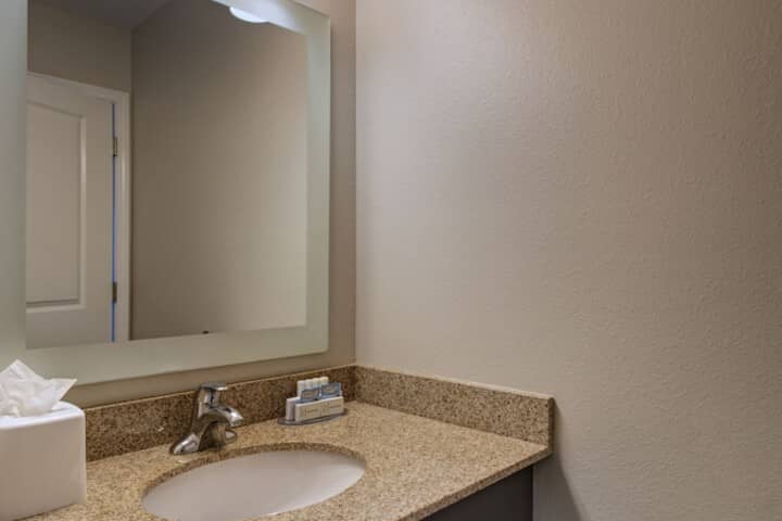 Room 18 of 31